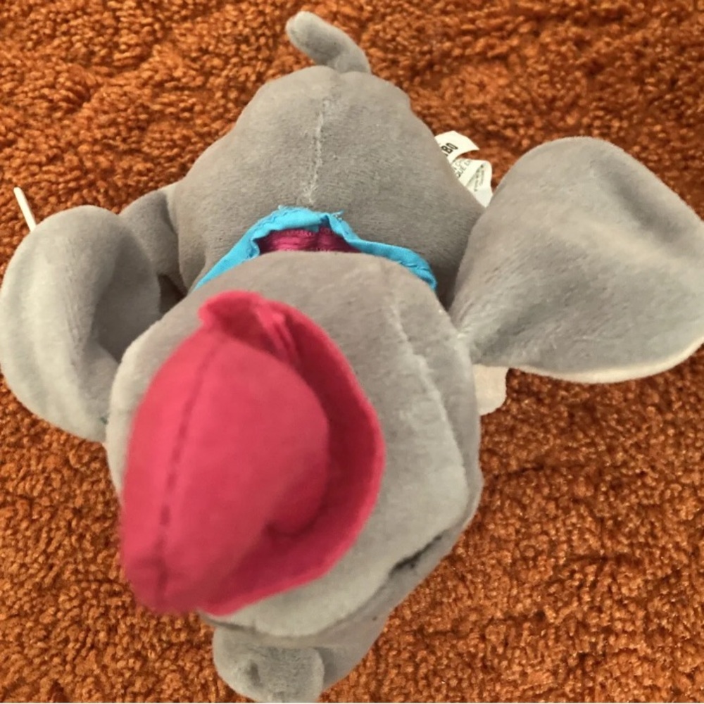 Disney Store Dumbo Flying Elephant About 8” Bean Bag Plush Animal Toy With Tag. - Picture 3 of 11